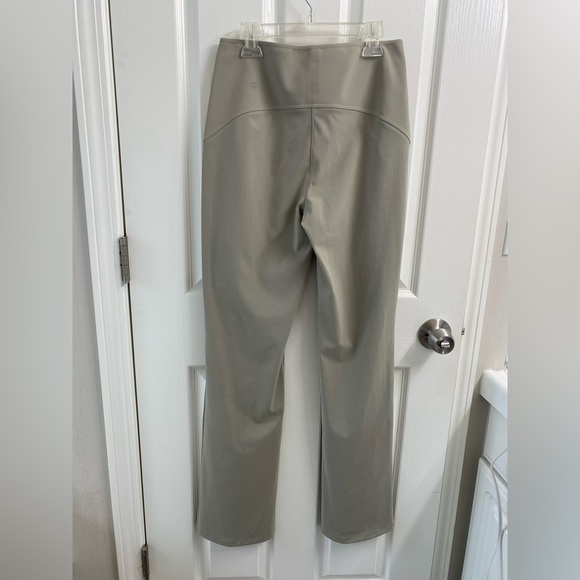 Lululemon Smooth Fit Pull-On High-Rise Pant | size 6 | warm ash grey - Picture 2 of 5